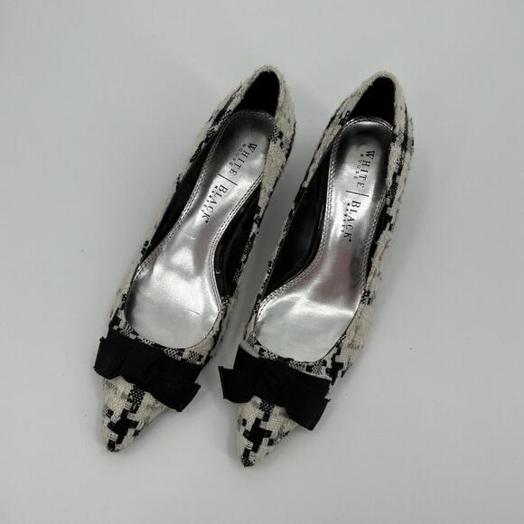 White House Black Market Shoes - White House Black Market Plaid Tweed Kitten Heels Size 10
